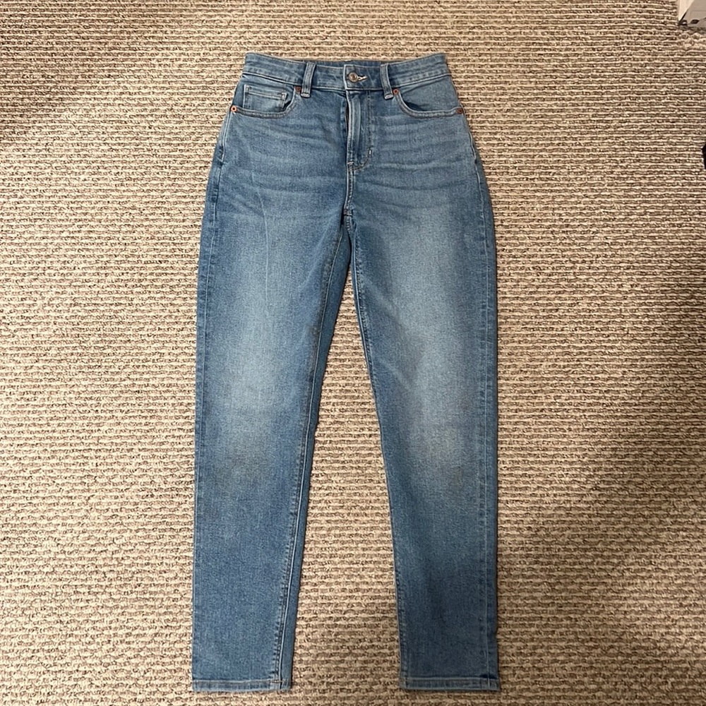 American eagle mom jean